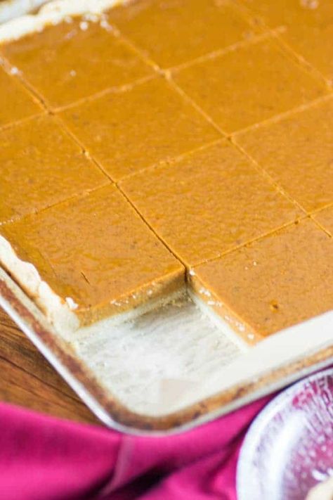 Sheet Pan Pumpkin Pie Bars, Sheet Pan Pumpkin Pie Recipe, Pumpkin Pie Slab Bars, Pumpkin Pie For A Crowd, Pumpkin Sheet Pie, Slab Pumpkin Pie, Pumpkin Pie Sheet Pan, Pumpkin Pie Slab, Sheet Pan Pumpkin Pie