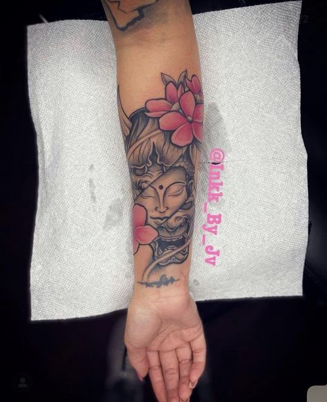 Hand Tattoos Cute, Baddie Tattoos Arm, Gotik Tattoo, Tattoos Cute, Arm Sleeve Tattoos For Women, Girl Neck Tattoos, Timeless Tattoo, Hand Tattoos For Girls, Cute Hand Tattoos