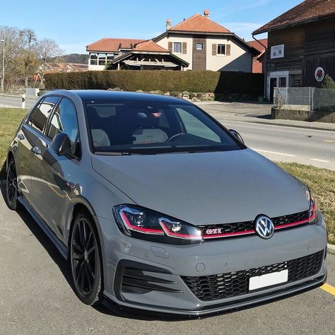 Vw Golf Wallpaper, Gti Car, Van Volkswagen, Vw Polo Gti, Polo Car, Golf 7 R, Golf 7 Gti, Gti Mk7, Vw Up