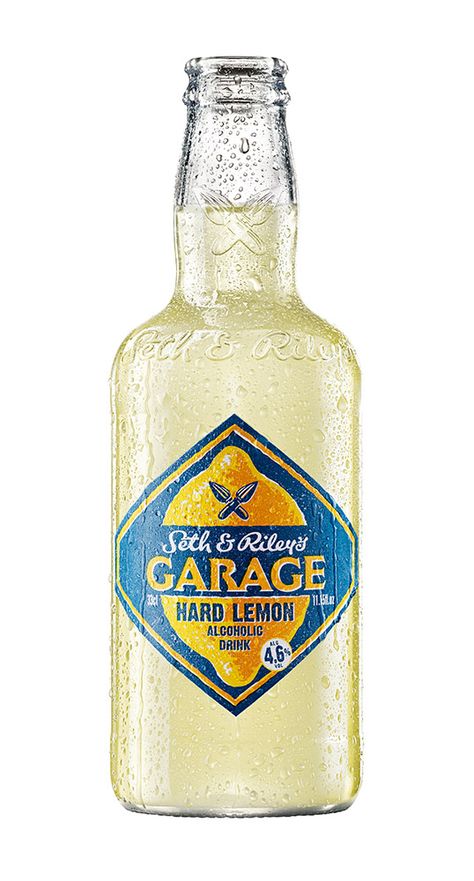 lovely-package-seth-&-rileys-garage-hard-lemon-2 Lemon Beer, Beer Bottle Design, Brilliant Packaging, Healthy Soda, Hard Lemonade, Flavored Beer, Lemon Cocktail, Lemon Drink, Drinks Logo