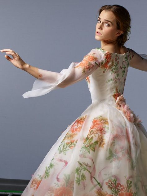 Emma Watson ~ Beauty & The Beast Belles Wedding Dress Emma Watson, Beauty And The Beast Wedding Dresses, Beauty And The Beast Dress, Belle Wedding Dresses, Belle Gown, Beauty And The Beast Wedding, Emma Watson Belle, Wedding Dress Backs, Beauty And The Beast Movie