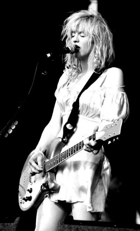 30 Beautiful Photos of Courtney Love When She Was Young ~ Vintage Everyday Holding A Guitar, Courtney Love, On Stage, A Woman, Singing, Guitar