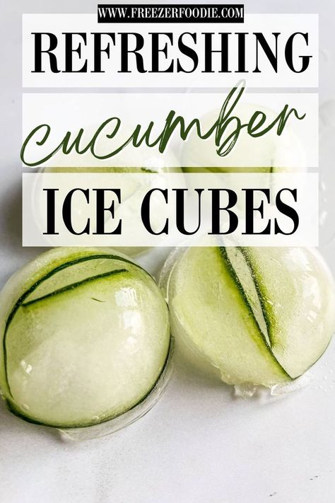 frozen cucumber ice cubes Ice Cubes For Drinks, Rosemary Ice Cubes, Cucumber Ice Cubes, Ice Ideas, Fancy Ice Cubes, Water Cocktails, Flavored Ice Cubes, Fancy Ice, Cucumber Benefits