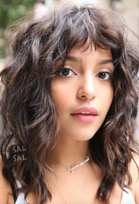 101 Fab Shag Haircuts, from Short to Long, for Everyone out There Trend Hairstyle, Curly Shag, Shag Hair, Bob Haircut Curly, Hairstyle Curly, Wavy Haircuts, Popular Trends, Bangs Hairstyles, Haircuts For Curly Hair