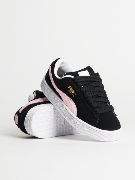 The Suede XL features a full suede upper with a leather formstrip and padded tongue and collar. Puma Suede Xl Outfit Woman, Puma Suede Outfit Woman, Puma Suede Outfit, Nike Shoes Women Fashion, Womens Puma, Suede Outfit, Trendy Shoes Sneakers, White Nike Shoes, Fashion Shoes Heels