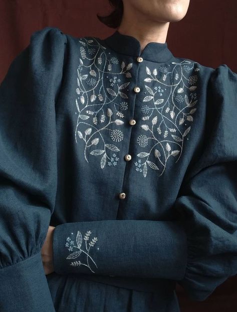 Youth Clothing, Pola Sulam, Retro Mode, 자수 디자인, Fashionista Clothes, Embroidery Suits, Embroidered Clothes, Modest Fashion Outfits, Mode Inspo