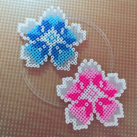 Melty Bead Designs, Melt Beads Patterns, Hamma Beads Ideas, Melty Bead Patterns, Pearl Beads Pattern, Easy Perler Beads Ideas, 3d Perler Bead, Fuse Bead Patterns, Hama Beads Design