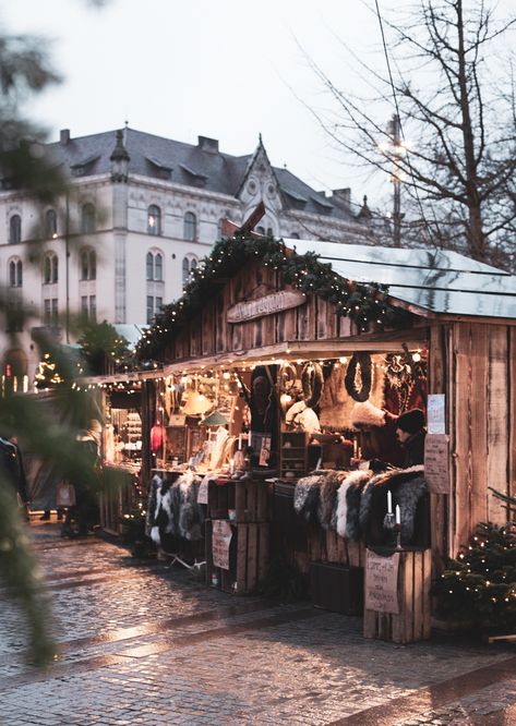 my scandinavian home: City Guide: 20 Things to Enjoy In Malmö In Wintertime Sweden Christmas, Paid Partnership, My Scandinavian Home, Cosy Cafe, Scandinavian Christmas Decorations, Home City, Swedish Christmas, City Museum, Malmo