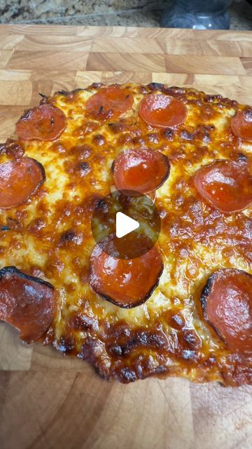 Cottage Cheese Flatbread Pizza, Cottage Cheese Pizza Crust, Keto Breakfast Pizza, Cheese Flatbread Pizza, Carnivore Pizza, Cottage Cheese Pizza, Flatbread Pizza Recipe, Cheese Crust Pizza, Flatbread Pizza Recipes