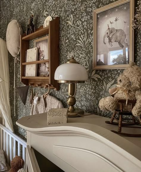 Moody Woodland Nursery, Kids Vintage Bedroom, Vintage Nursery Inspiration, Vintage Nursery Aesthetic, Dark Academia Nursery, Vintage Boys Nursery, Antique Baby Nursery, Fancy Nursery, European Nursery