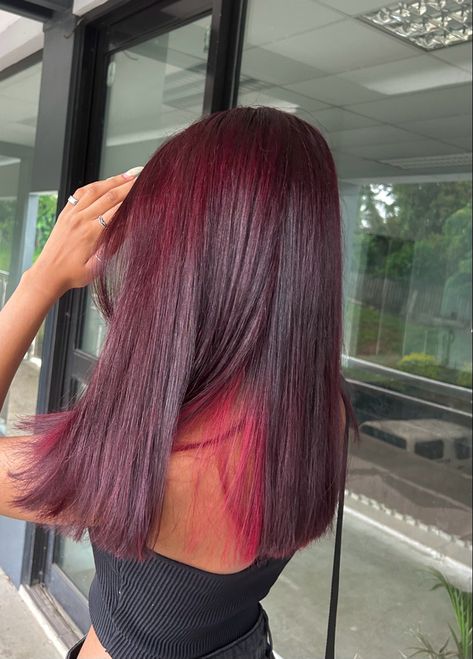 Redish Purplish Hair, Midnight Red Hair, Burgundy Hair Highlights, Burgundy Dyed Hair, Medium Length Red Hair, Claire Core, Burgundy Hair With Highlights, Red Straight Hair, Medium Red Hair