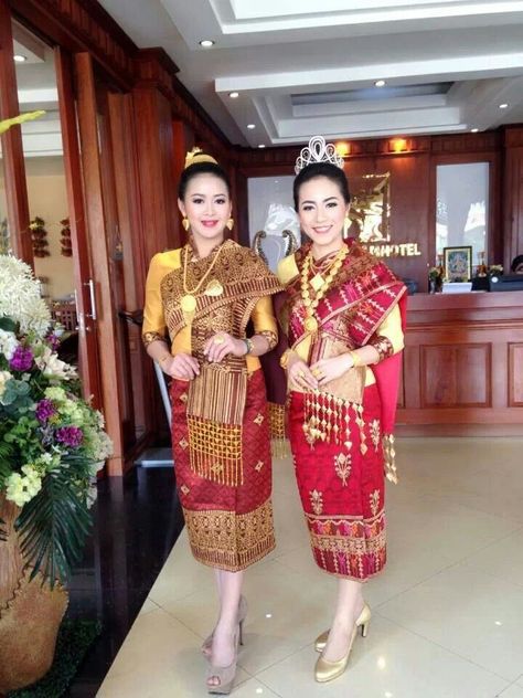 Lao New Year Lao Clothes, Laotian Wedding, Laos Dress, Lao Fashion, Lao Clothing, Lao Sinh, Lao Culture, Lao Dress, Lao New Year