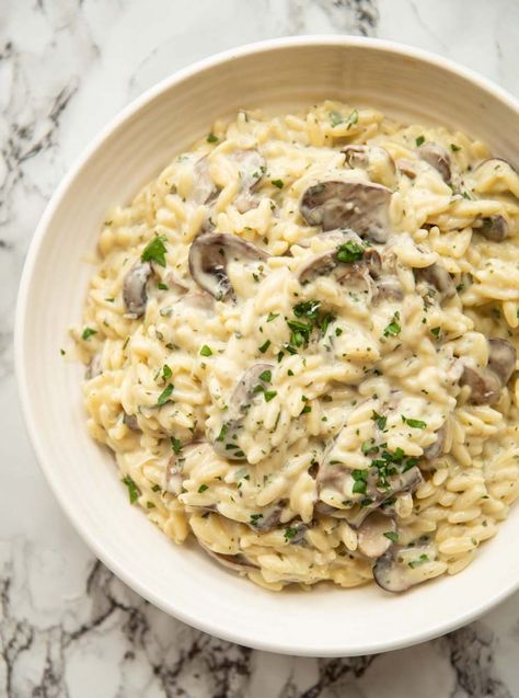 Orzo Mushroom, Boursin Orzo, Orzo Recipes Side, Mushroom Orzo, Orzo Risotto, Orzo Dishes, Risotto Recipes Easy, Orzo Recipe, Mushroom Risotto Recipes