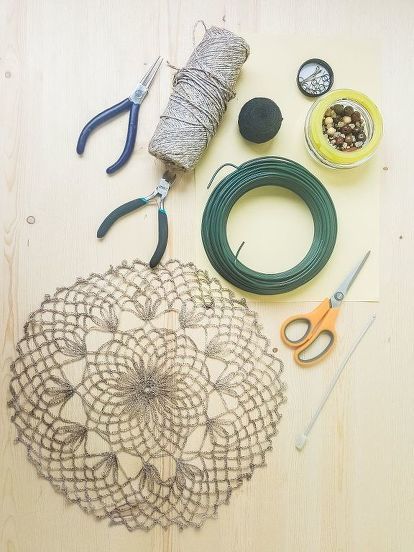 Make Your Own Dream Catcher, Doily Ideas, Painted Owls, Diy Dream Catcher, Diy Rugs, Light Up Canvas, Cactus Light, Mother Daughter Projects, Stepping Stones Diy