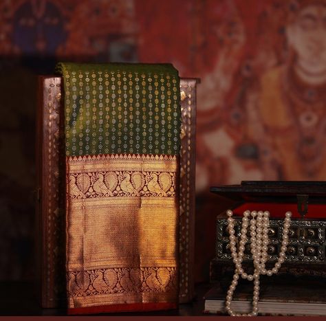 Saree Product Photoshoot, Saree Product Shoot Ideas, Saree Photography Ideas, Saree Display Ideas, Saree Product Photography, Saree Product Shoot, Silk Photoshoot, Saree Display, Saree Photography