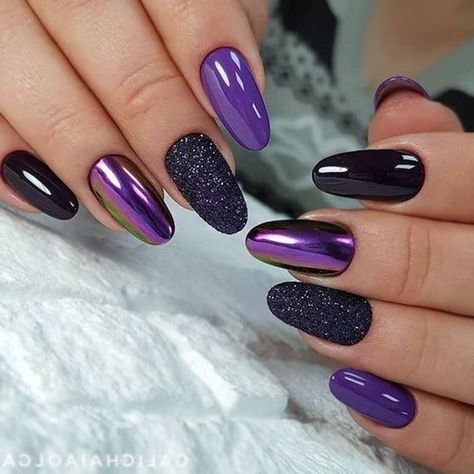 purple-black-glitter-chrome-nail-polish-nail-designs-for-short-nails-set-of-hands-fingers Simple Elegant Nails, Metallic Nails Design, Nails With Glitter, Purple Nail Art, Colorful Nails, Purple Nail, Her Nails, Super Nails, Metallic Nails