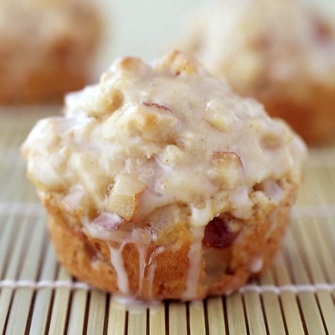 Pear Muffins Recipes, Pear Muffins, Pear Recipes, Ww Recipes, Sweets Treats, Muffin Recipes, Coffee Cake, Om Nom, Just Desserts