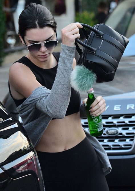 Kendall-Jenner-Givenchy-Mini-Lucrezia-Bag Iphone Bag, Givenchy Antigona, Givenchy Bag, Handbag Outfit, Perfect Handbag, Prada Bags, Handbag Outlet, Prada Handbags, Womens Purses