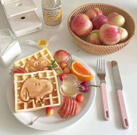 ; savory lunch breakfast korean food korean meals korean dish aesthetic food breads soominjjo Kawaii Breakfast, Korean Breakfast, Korean Dessert, Think Food, School Food, Kawaii Food, Cute Desserts, Dessert Drinks, Food Obsession