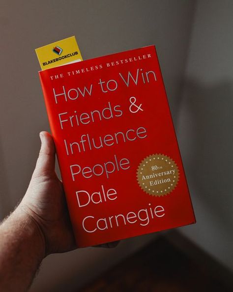 Blake | Nonfiction Books on Instagram: "SWIPE for 30 Lessons from How to Win Friends and Influence People. Using the book's simple but effective principles, you can build lasting relationships and get better at communicating. The book teaches effective communication skills, a positive attitude towards life and people, self-improvement, and principles of influence and leadership. #communicationskills #personaldevelopment #selfhelpbooks #nonfictionbooks" The Art Of People Book, Books On Effective Communication, Books For Communication Skills, Books About Communication, Communication Books, Communication Book, Lasting Relationships, Influence People, Development Books