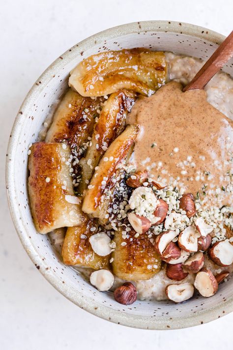 Steel cut oats with maple fried bananas Dessert Gourmet, Winter Breakfast, Fried Bananas, Steel Cut Oats, Fruit Food, Fruit Breakfast, Food Fruit, Breakfast Food, Good Healthy Recipes