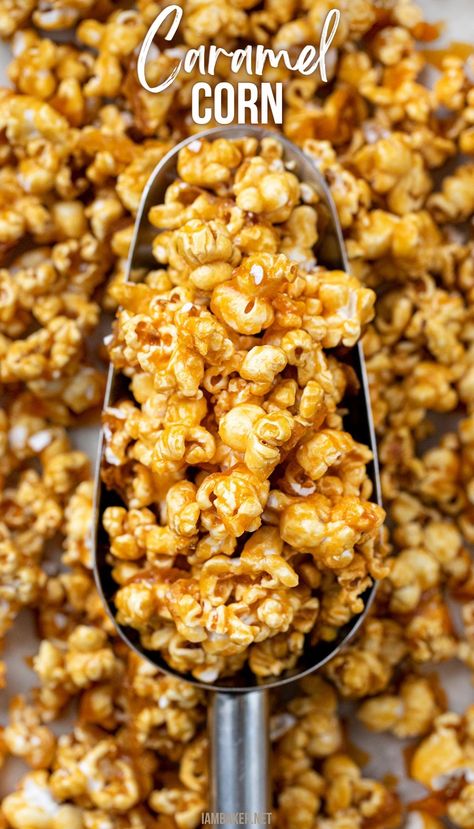 A metal scoop filled with caramel corn, held over a larger pile of caramel corn. Microwave Caramel Corn, Recipe For Caramel, Caramel Recipe Easy, Microwave Caramels, Homemade Caramel Corn, Popcorn Recipes Easy, Caramel Corn Recipes, Popcorn Recipes Caramel, The Food Charlatan