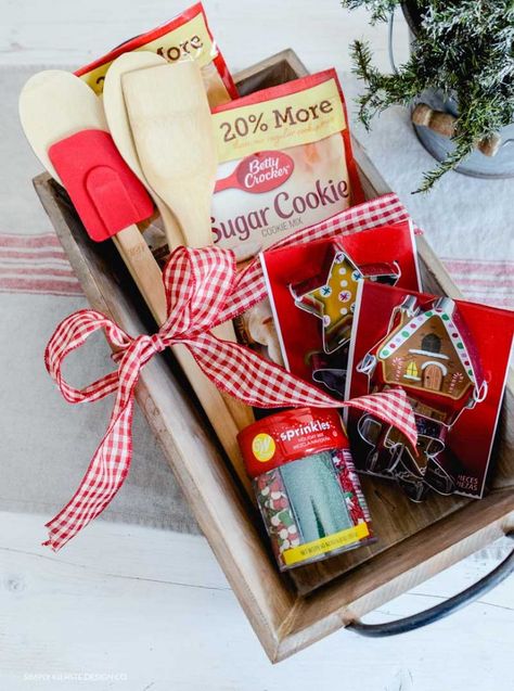 6 Holiday Gift Ideas Under $25 | Simply Kierste Design Co. Budget Friendly Gift Ideas, Diy Christmas Baskets, Budget Friendly Christmas Gifts, Family Gift Baskets, Homemade Gift Baskets, Kids Gift Baskets, Budget Friendly Gift, Diy Gift Baskets, Easy Christmas Gifts