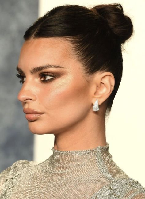 Emrata Updo, Bride Sleek Hair, Slick Back French Twist, Sleek Hairstyles Updo, Red Carpet Makeup Looks 2023, Sleek French Twist, Shenion Hairstyles 2024, Bun Red Carpet, Sleek High Bun Wedding Hair