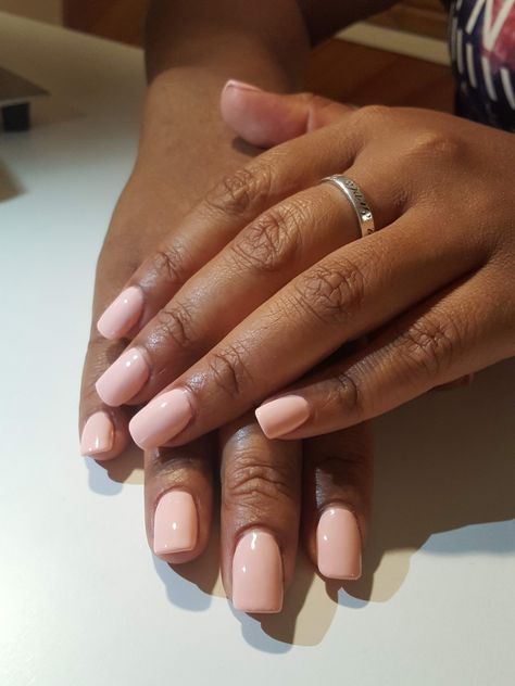 Short Rounded Acrylic Nails, Sns Colors, Ugly Nails, Rounded Acrylic Nails, Pale Pink Nails, Sns Nails Colors, Fall Manicure, Sns Nails, Nails Colors