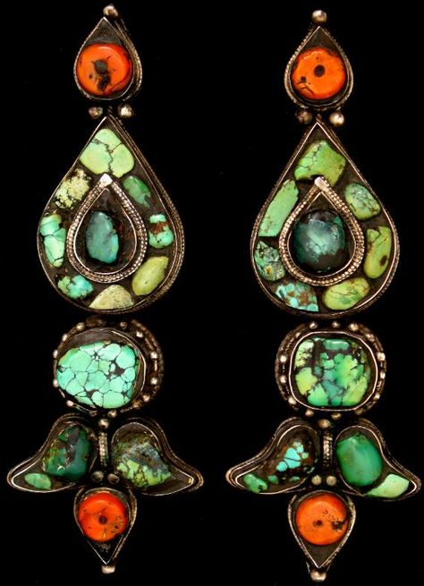 Turquoise, Coral & Silver Ear Pendants (Akor) Lhasa, Tibet 18th-19th century Mongolian Jewelry, Tibetan Fashion, Ancient Earrings, Nepalese Jewelry, Lhasa Tibet, Jewelry Making Tutorial, Antique Turquoise, Asian Jewelry, Tibetan Jewelry