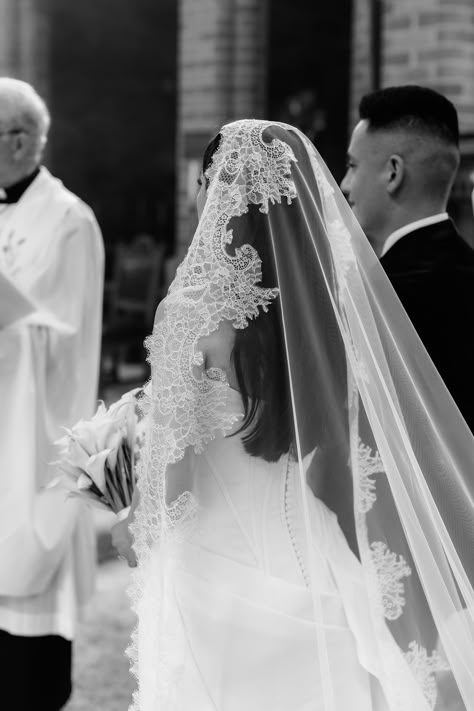 Mantilla Wedding Veil, Mantilla Veil Wedding, Cathedral Wedding Veil, Lace Mantilla, Cathedral Wedding Veils, Spanish Wedding, Boda Mexicana, Cathedral Wedding, 1st Communion