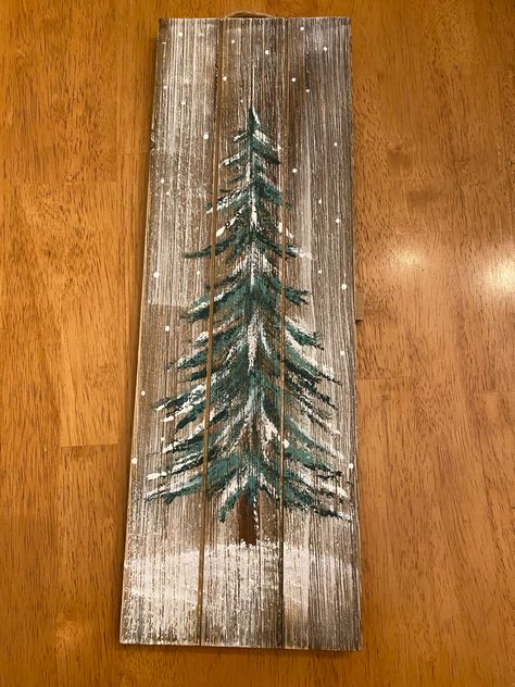 Barn Board Christmas Projects, Painted Wood Trees, Painting A Christmas Tree On Wood, Painting Wood Christmas Trees, Painted Trees On Wood, Christmas Pallet Painting, Easy Christmas Paintings On Wood, How To Paint A Christmas Tree On Wood, Board Crafts Ideas