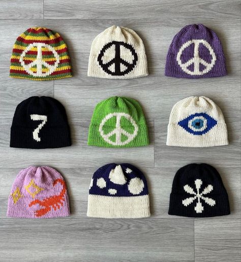 Funky Beanies, Cool Beanies, Funky Hats, Tie Dye Crafts, Cute Beanies, Crochet Bucket Hat, Guys Clothing Styles, Crochet Fashion Patterns, Cool Hats