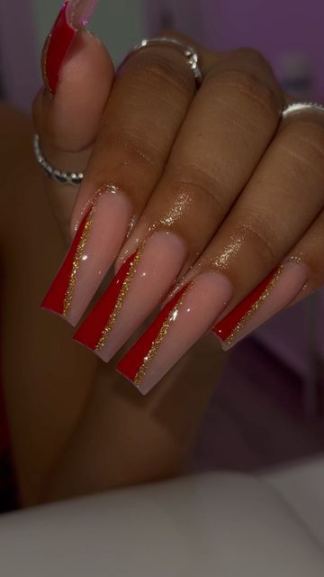 Acrylic Nails With Red Design, Nail Ideas Red Design, Red Prom Dress Nails Ideas, Bday Nails Ideas Square, Red Medium Nails Acrylic, French Style Nail Designs, Red Homecoming Nails Acrylic, Red Glitter French Tip Nails Coffin, Red Nails Design Ideas Classy