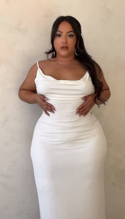 Curvy Maxi Dress, Curvy Summer Outfits, Plus Size Posing, Outfits Men Streetwear, Summer Outfits Black Woman, Summer Outfits Curvy, Plus Size Baddie Outfits, Summer Outfits Black, Moda Plus