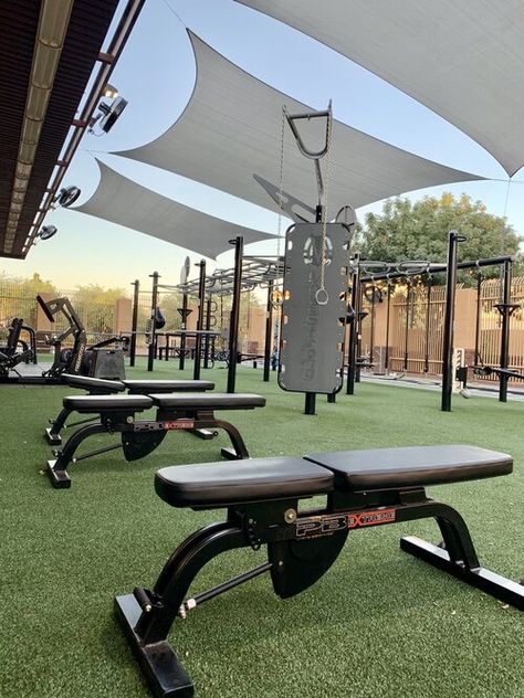 New Fitness Franchise Launches Outdoor Training Gym Space - MoveStrong Outdoor Gyms Ideas, Gym Outdoor Design, Outside Gym Ideas Backyards, Gym Space Design, Gym Exterior Design, Outdoor Gym Ideas Backyards, Outdoor Gym Ideas, Outdoor Gym Design, Gym Exterior