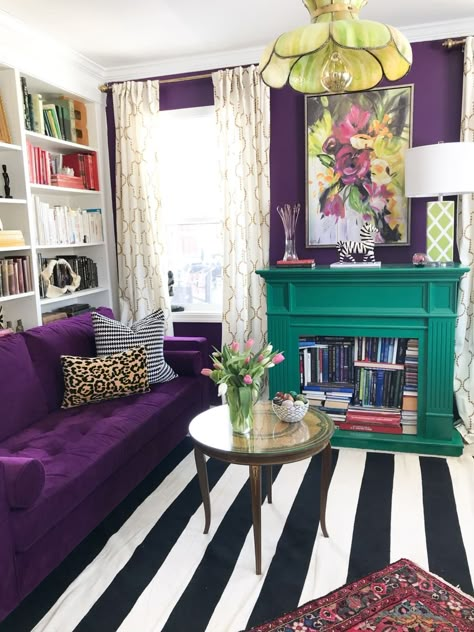 Purple Couch, Purple Sofa, Colourful Living Room, Diy Interior, A Living Room, Own Home, Eclectic Decor, Room Colors, Living Room Inspiration