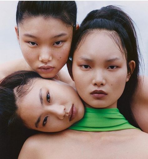 Should Inclusive Beauty be Universal? — NUDEST Yoon Young Bae, I D Magazine, Hoyeon Jung, Sisters Photoshoot, Group Poses, Creative Photoshoot Ideas, People Poses, International Women’s Day, Shooting Photo