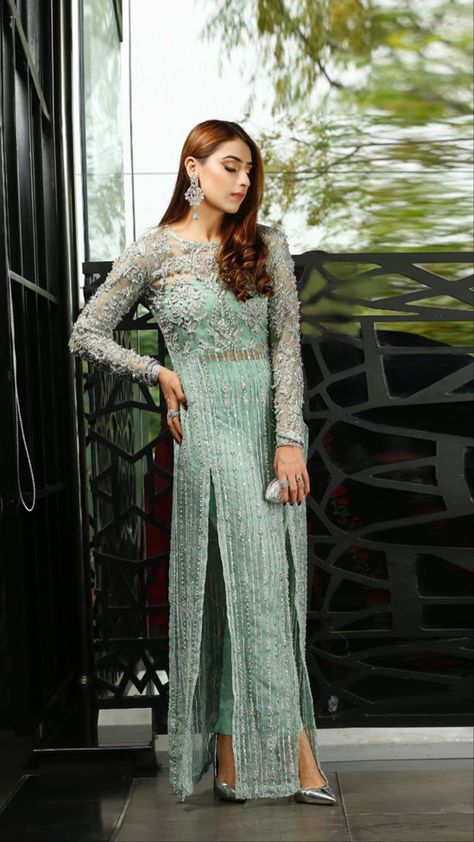 Latest Party Wear Dresses, Kanwal Malik, Pakistani Women Dresses, Bridal Dresses Pakistan, Designer Kurti Patterns, Beautiful Pakistani Dresses, Bridal Dress Fashion, Dress Design Patterns, Pakistani Bridal Dresses