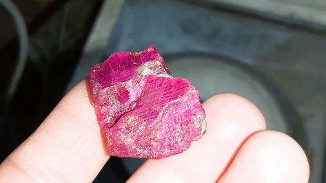 How to Clean and Polish Rough Uncut Ruby - Rock Seeker Polishing Compound, Bench Grinder, Rough Gems, Under The Surface, Ruby Beads, Microfiber Cleaning Cloths, Clean Microfiber, Rock Hounding, Faceted Gemstones