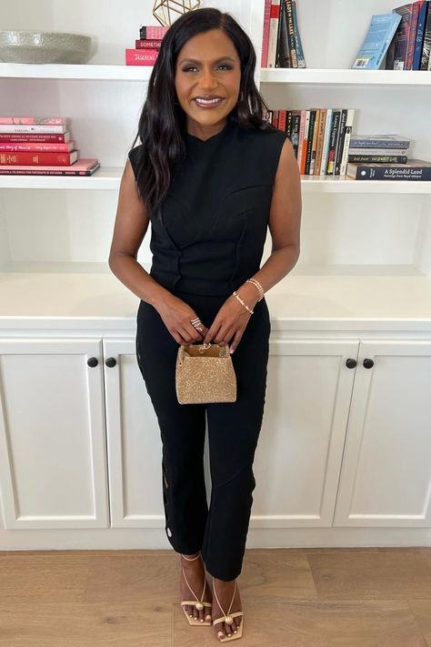 Mindy Kaling Style, Sparkly Bag, Soft Gamine, The Mindy Project, Mindy Kaling, Future Style, Normal Person, Business Casual Outfits For Work, Cult Gaia