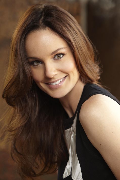 she's so much better in #PrisonBreak than #WalkingDead Sarah Wayne Callies Sara Tancredi, Michael And Sara, Sarah Wayne Callies, Jeffrey Dean Morgan, Prison Break, Norman Reedus, Woman Crush, The Flash, Walking Dead