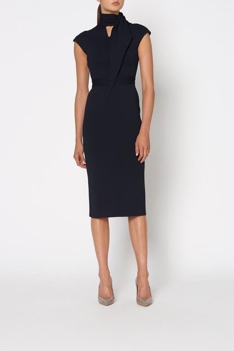 Meghan's Scanlan Theodore Crepe Knit Cravat Dress Office Woman Outfits, Navy Office, Classy Suits, Scanlan Theodore, Work Dresses For Women, Office Dress, Professional Outfits, Navy Dress, Commonwealth