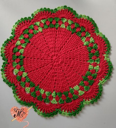 Beautiful Crochet Table Runner Pattern Ideas 2024 Doillies Crochet, Cotton Crochet Patterns, Crochet Placemat Patterns, Christmas Crochet Patterns Free, Crochet Mat, Free Crochet Doily Patterns, Crochet Placemats, Crochet Christmas Gifts, Crochet Table Runner Pattern