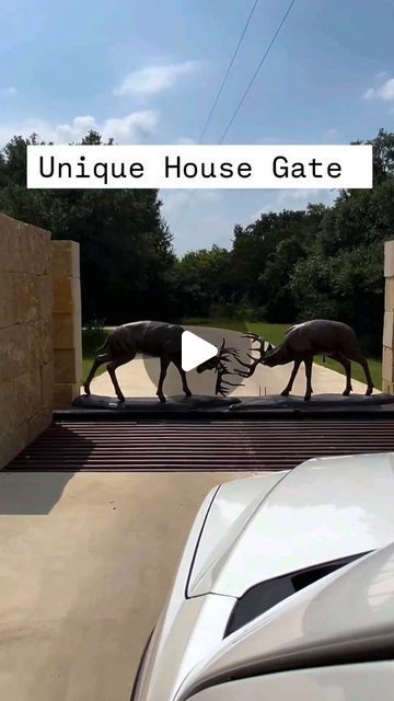 Asad Ali (APNA GHAR.PK) on Instagram: "How About this idea for a main gate??? Does it look cool or Wired? 
.
.
.
.
.
#interiordesign #design #interior #homedecor #architecture #home #decor #interiors #homedesign #art #interiordesigner #furniture #decoration #house #household #homedecor #houses #architecture #housemusic #houseplants #interiordesign #housedecor #houseware #apnagharpk" Houses Architecture, House Remodeling, Decoration House, Architecture Home, Cabin Living, Main Gate, Unique Houses, Remodeling Ideas, House Music