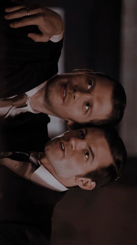 Klaus And Elijah Wallpaper, Klaus Mikaelson Wallpaper, Elijah And Klaus, Klaus And Elijah, Mikaelson Family, Klaus The Originals, Freya Mikaelson, Elijah Mikaelson, Davina Claire