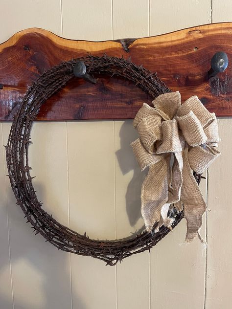 Barbed Wire Wreath Ideas, Wire Christmas Wreath, Barbed Wire Wreath, Cowgirl Bedroom, Old Fences, Barbed Wire, Wire Wreath, Burlap Bows, Different Holidays