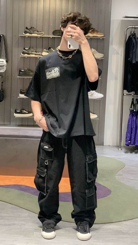 Boy Outfits Aesthetic, Unique Streetwear, Streetwear Inspiration, Drip Outfit Men, Trendy Boy Outfits, Aesthetic Streetwear, Mens Trendy Outfits, Men Stylish Dress, Guys Clothing Styles