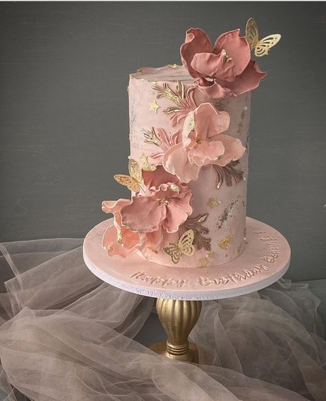 Tier Cakes, Birthday Cake Inspiration, Tall Pink Birthday Cakes, Tall Vintage Cake, Butterfly Rose Gold Cake, Birthday Cake For Women Elegant, Wedding Cake Designs Elegant, Glamorous Wedding Cakes, Floral Fantasy Cake