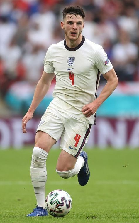 Declan Rice for England 2021 West Ham Players, Football England, England National Football Team, Declan Rice, Football Posters, England National Team, England Football Team, England Players, Wembley Stadium